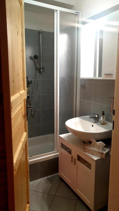 Apartma Raj V Ramzove Ostružná Екстериор снимка